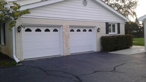 Before & After Green Oaks Pained Brick in Waukegan, IL (3)