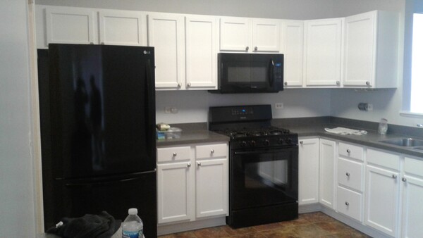 Before & After Kitchen Cabinet Painting in Waukegan, IL (5)