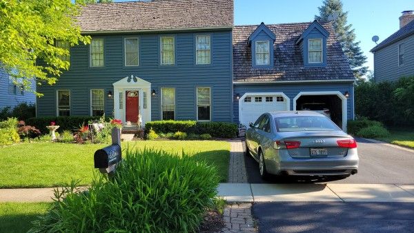 Before & After House Painting in Waukegan, IL (5)